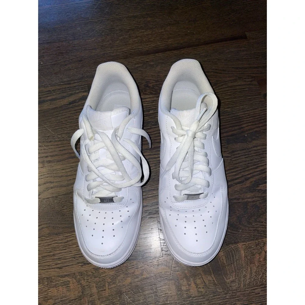 Nike Air Force 1 Low Top Sneakers Mens 8.5 White Shoes CW2288-111